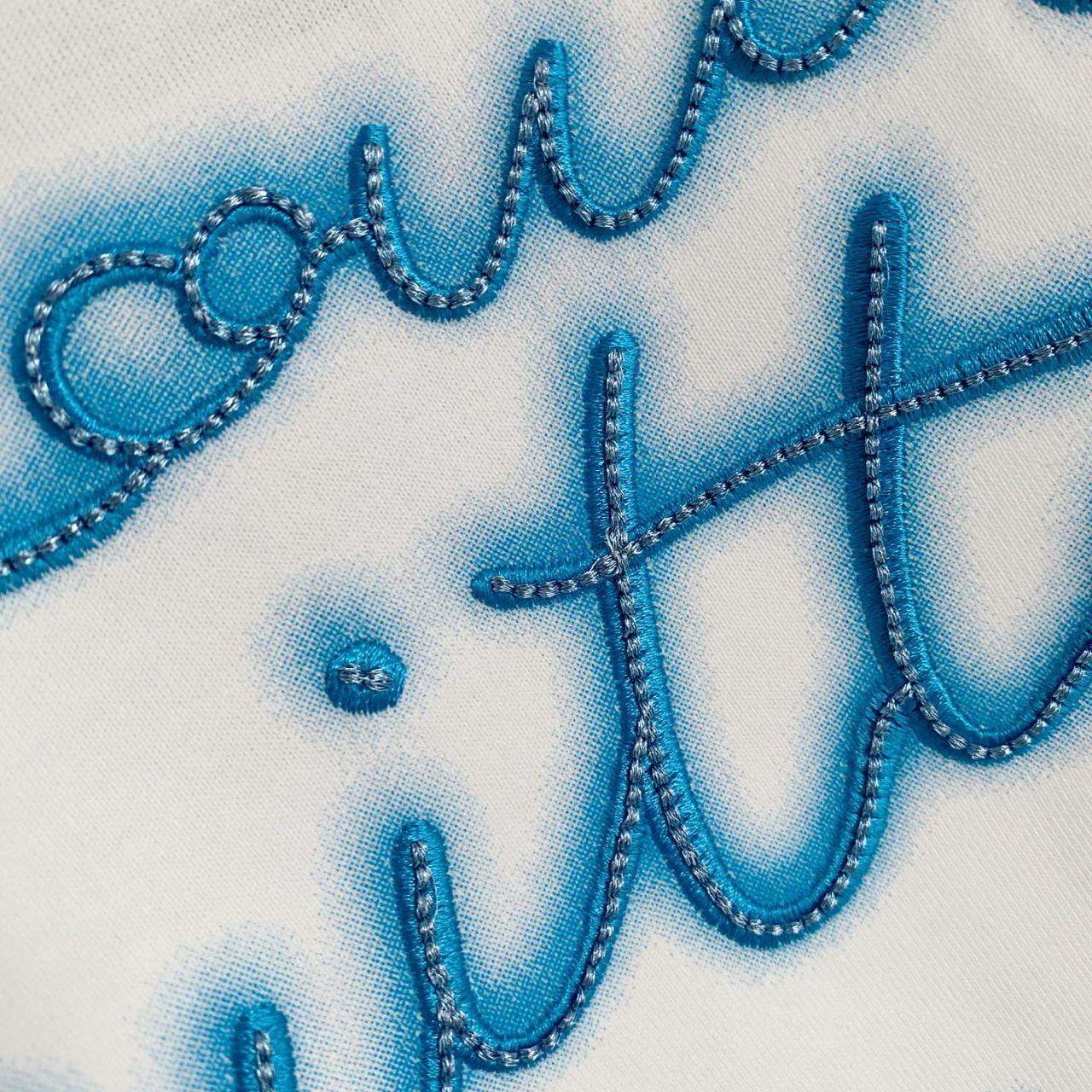 Louis Vuitton Women's white T-shirts