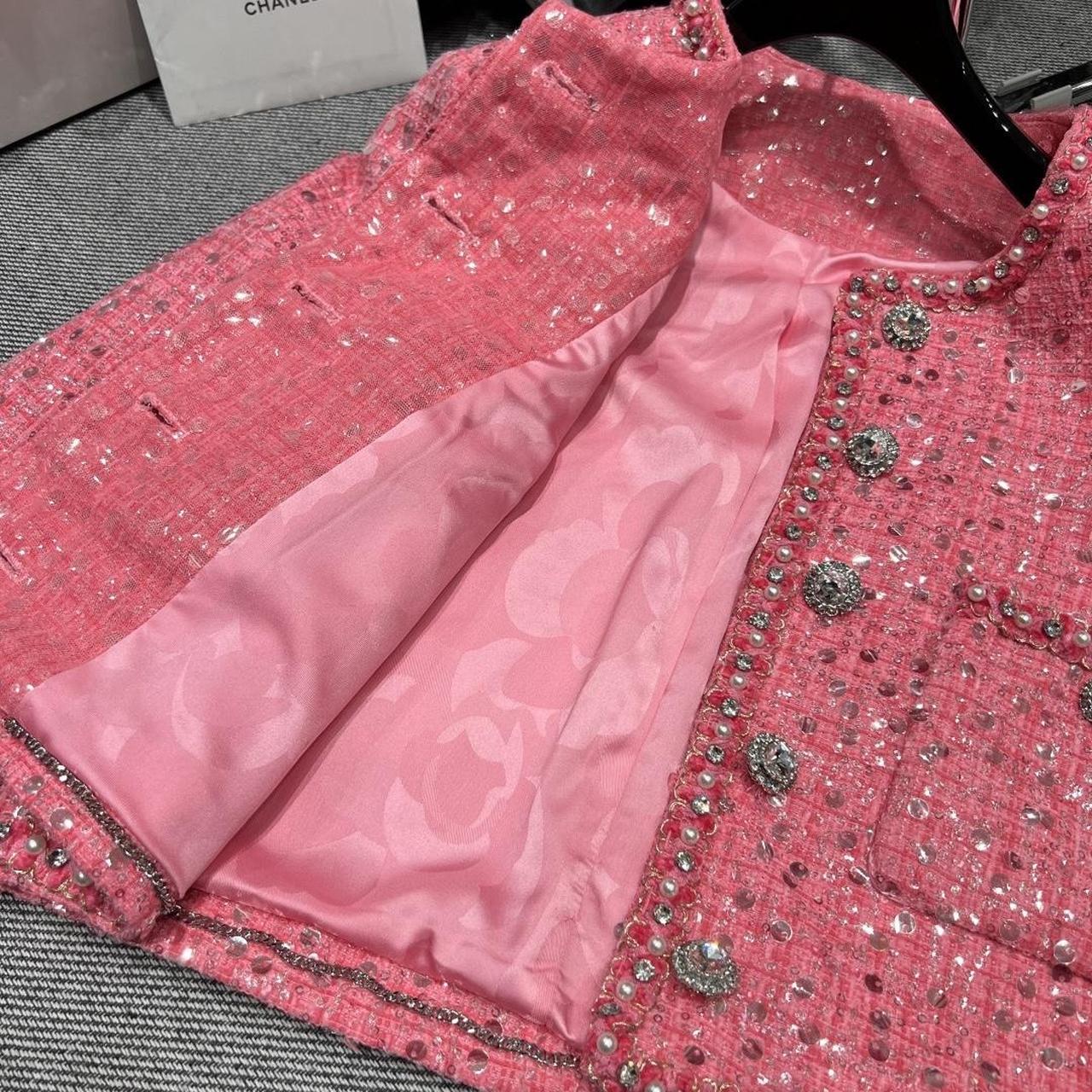 Chanel Women's pink Coats