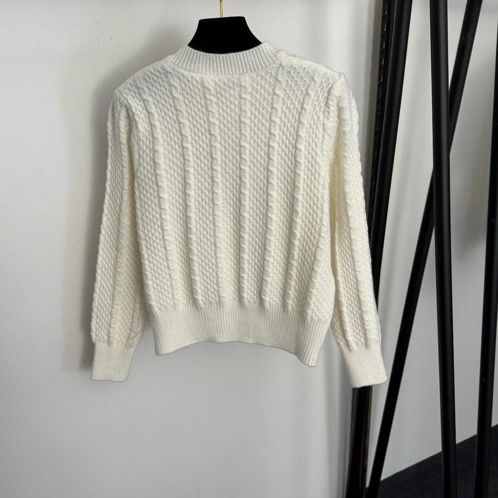 Chanel Women's white cream Cardigans