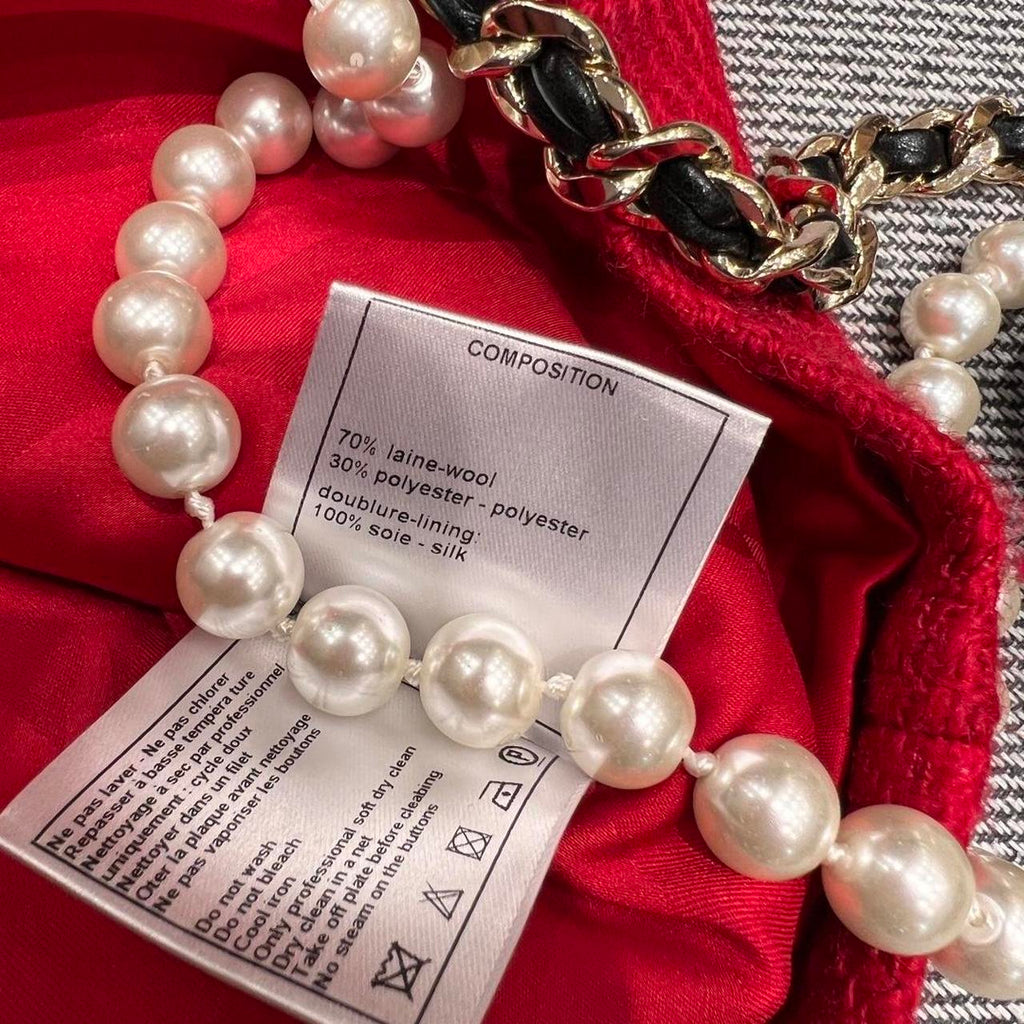 Chanel Women's red Dresses