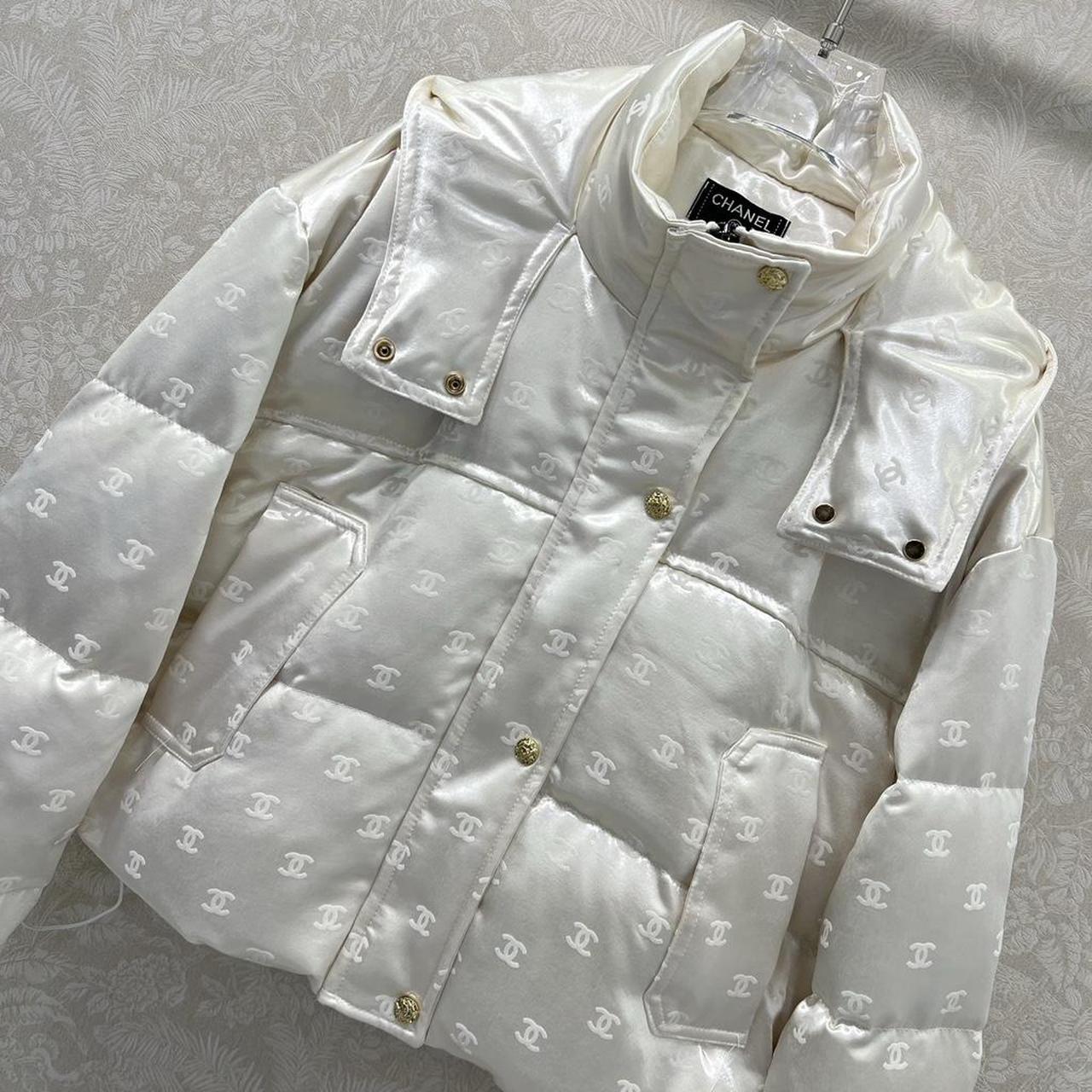 Chanel Women's white Coats