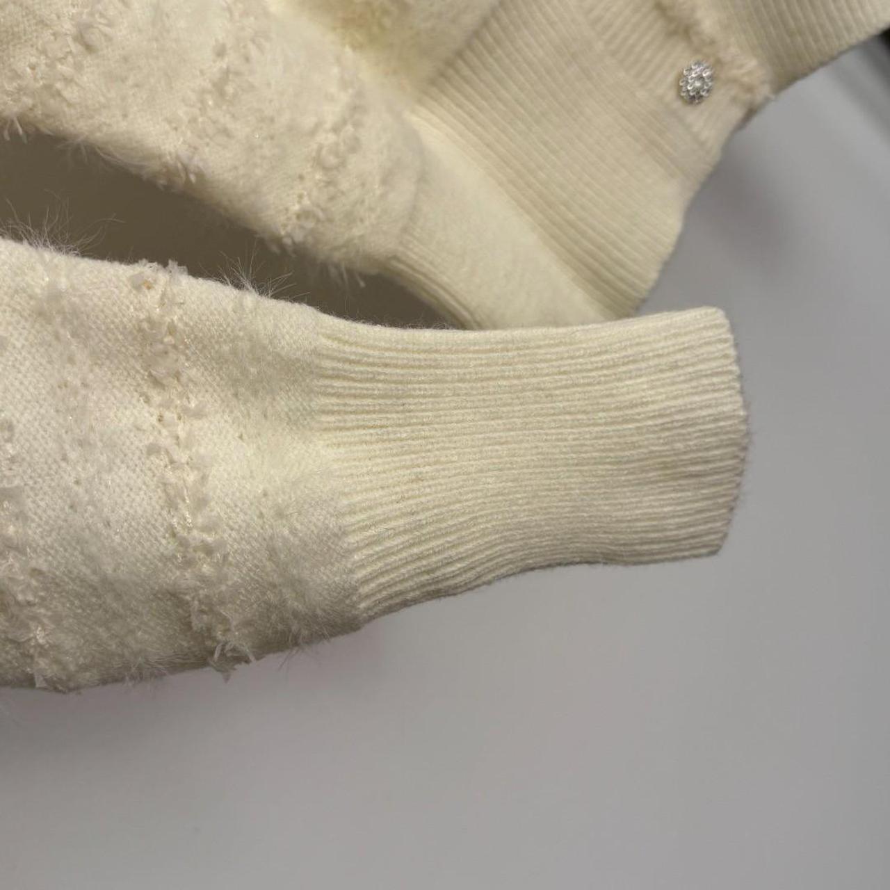 Chanel Women's cream white Cardigans